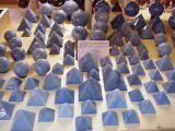 Blauquarz Pyramide